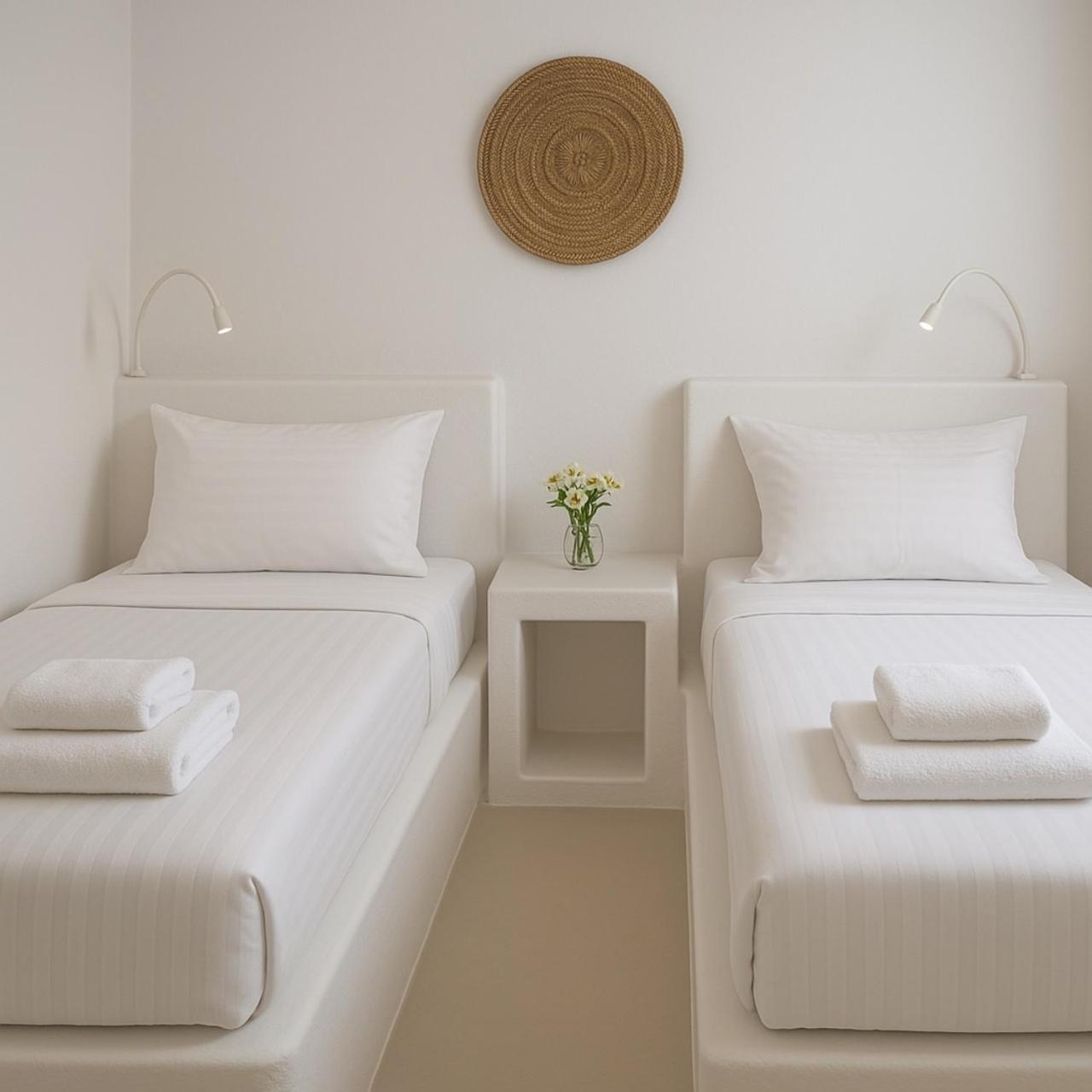 Virginia Studios Tinos Luaran gambar